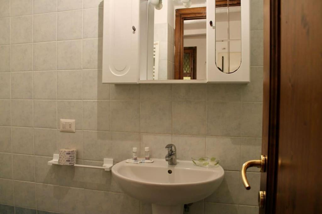 Cute Apartment Near Santa Croce Флоренция Екстериор снимка